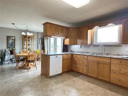 22111 14 Highway, Winkler, MB R6W4A6 Photo 15