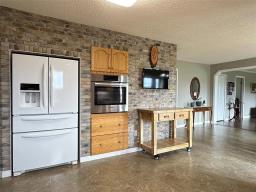 22111 14 Highway, Winkler, MB R6W4A6 Photo 16