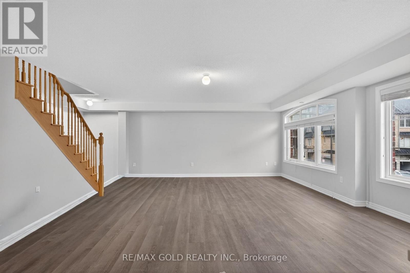 #48 200 VETERANS DRIVE - 9