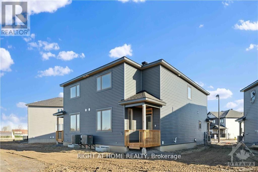 724 PETANQUE CRESCENT, Ottawa. Luxury613. By Peter Sagos - Image 16