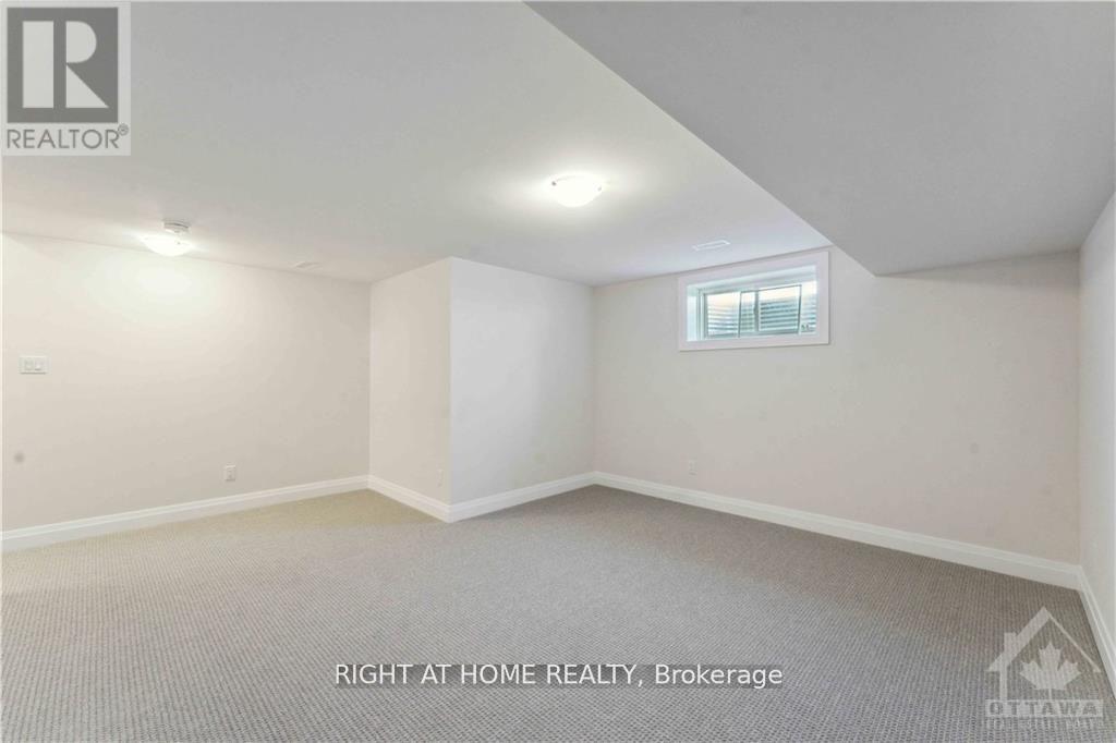 724 PETANQUE CRESCENT, Ottawa. Luxury613. By Peter Sagos - Image 20