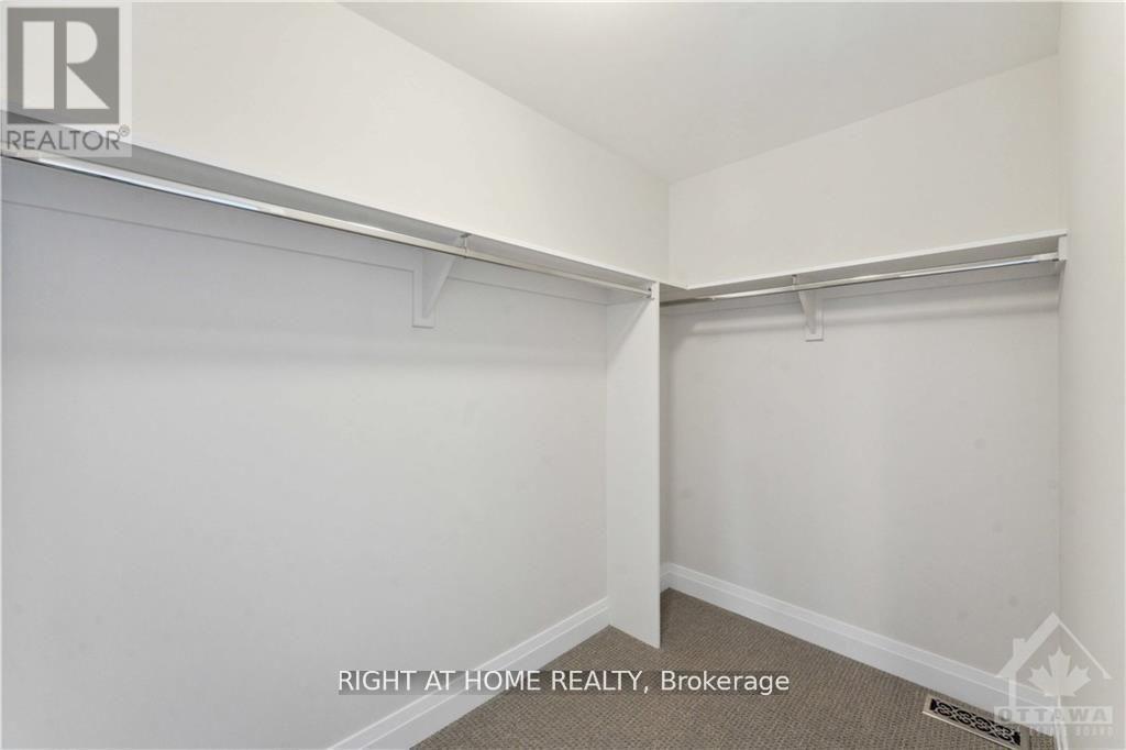 724 PETANQUE CRESCENT, Ottawa. Luxury613. By Peter Sagos - Image 27