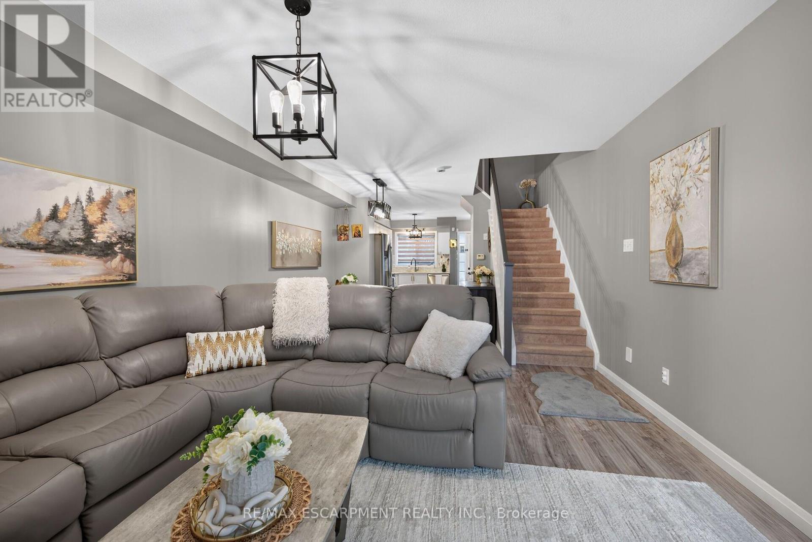 #17 1328 UPPER SHERMAN AVENUE - 16
