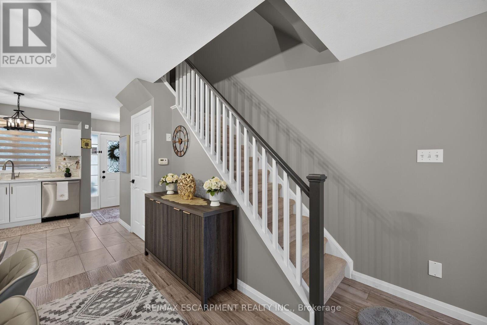 #17 1328 UPPER SHERMAN AVENUE - 20