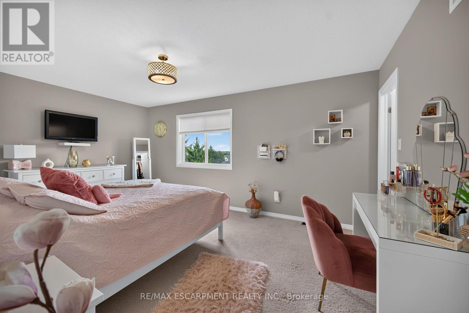 #17 1328 UPPER SHERMAN AVENUE - 25