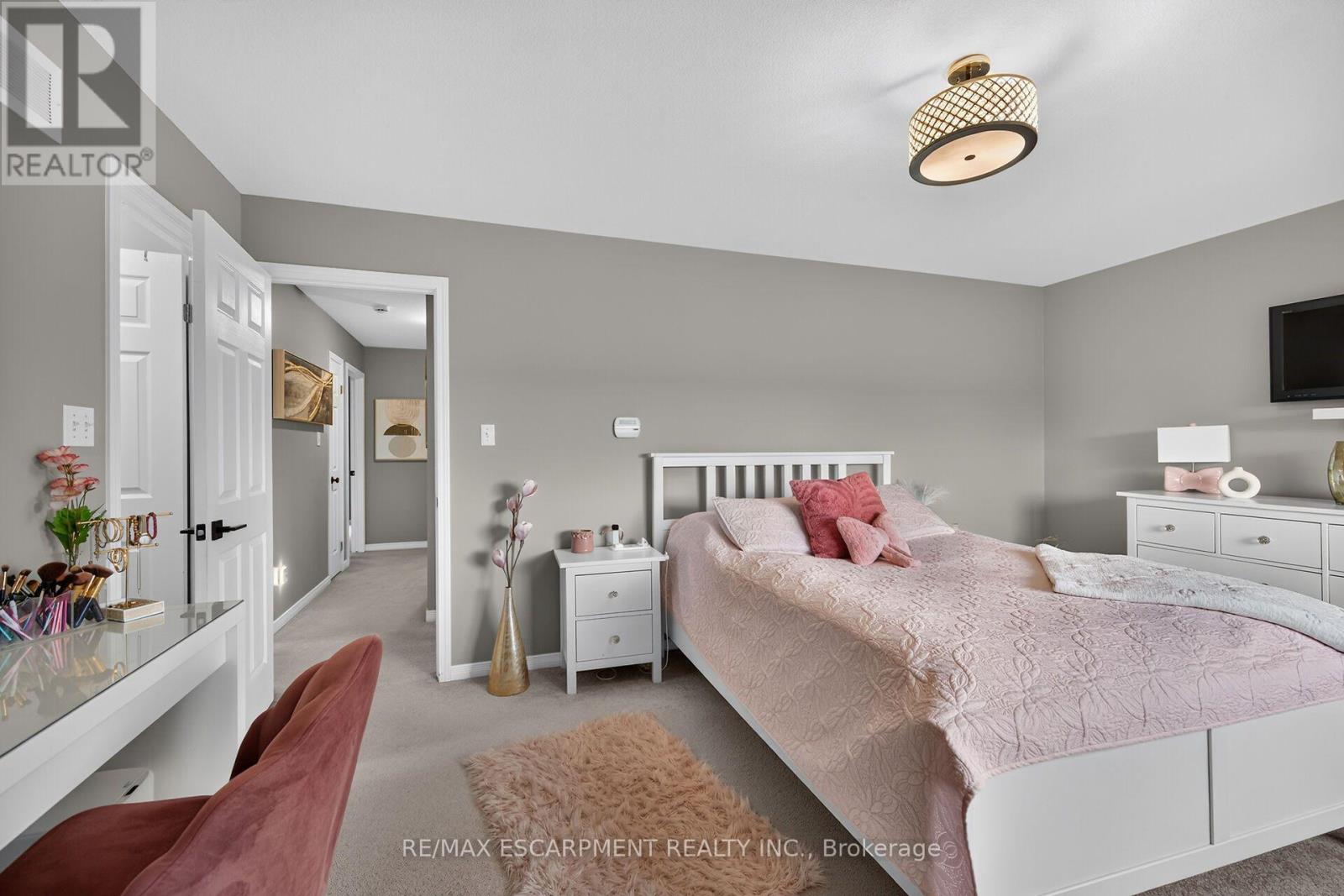 #17 1328 UPPER SHERMAN AVENUE - 28