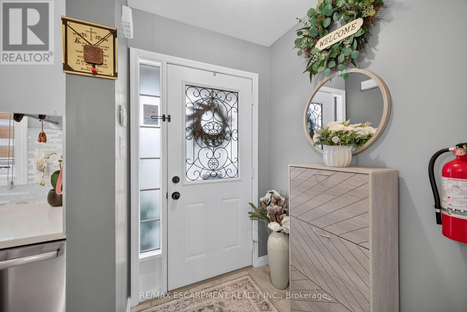#17 1328 UPPER SHERMAN AVENUE - 4