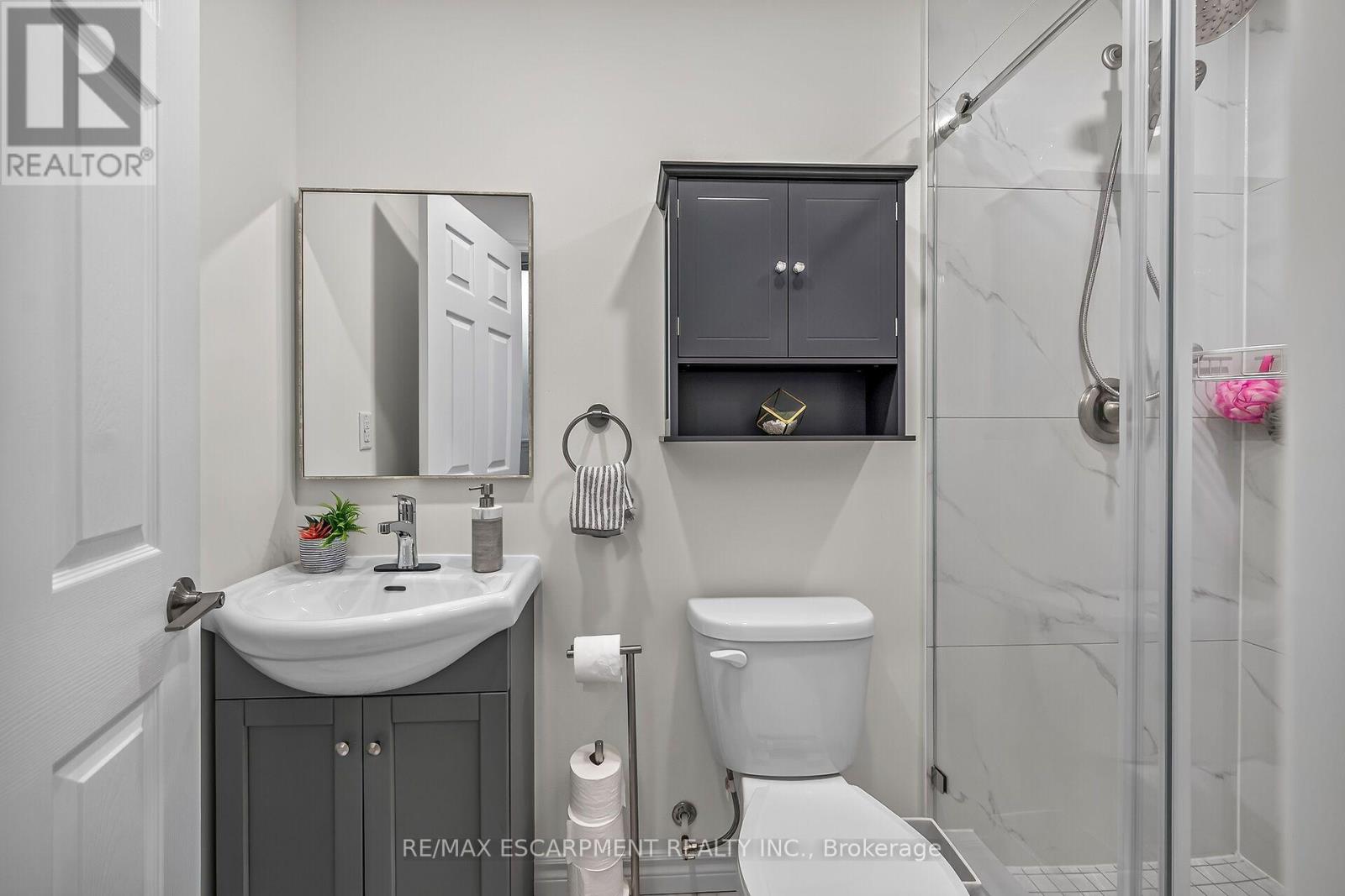 #17 1328 UPPER SHERMAN AVENUE - 43