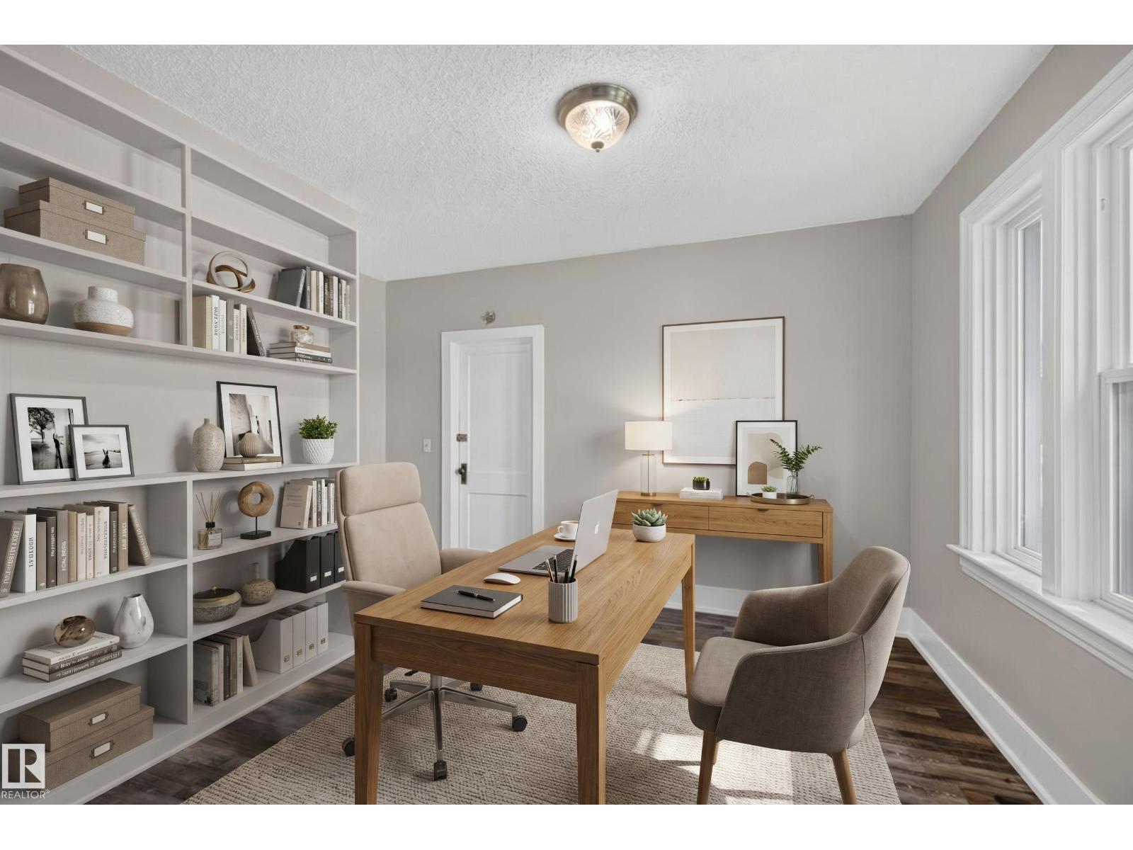 4904 49 ST - 25
