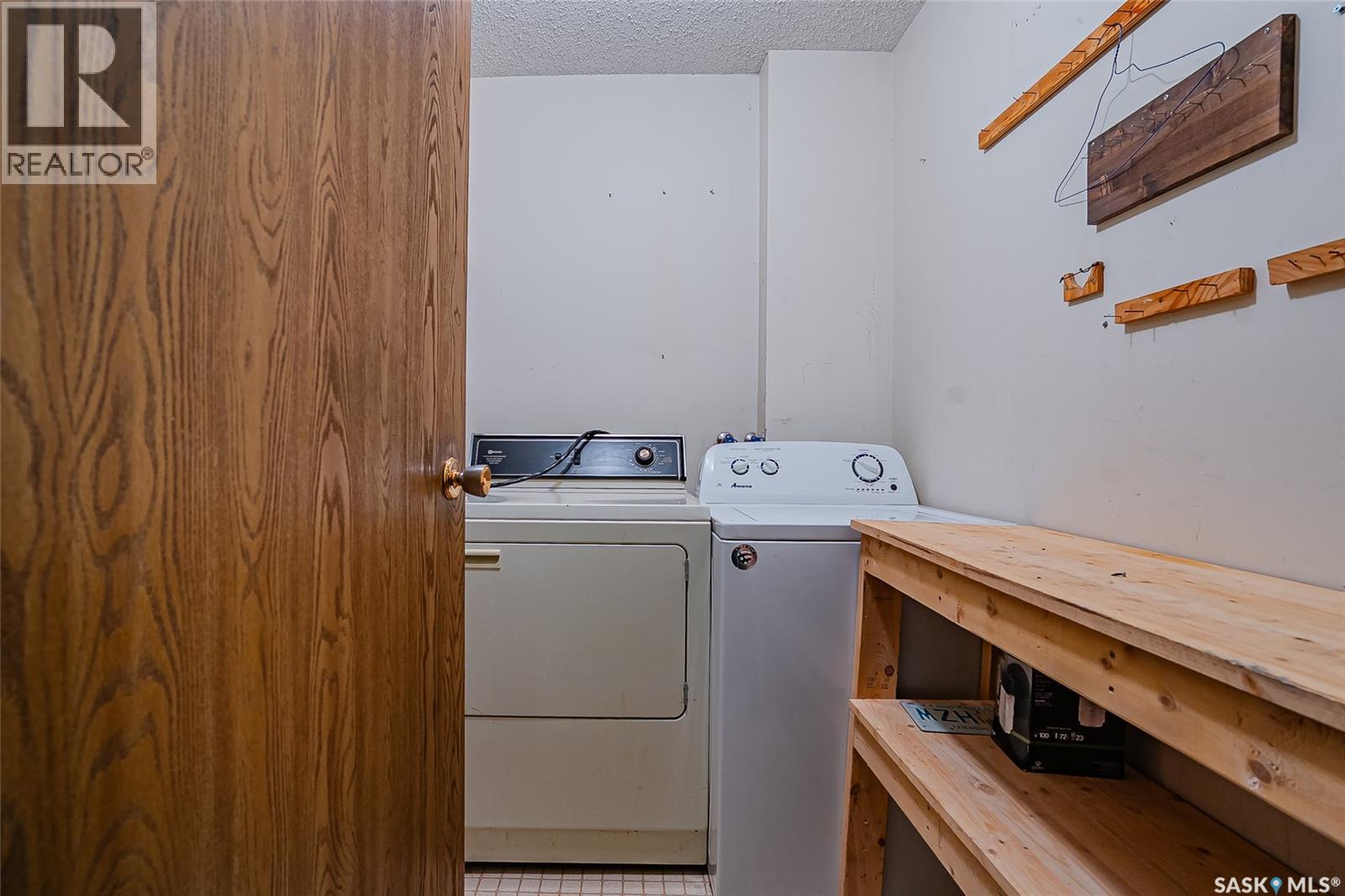 #204D 213 Main STREET - 19