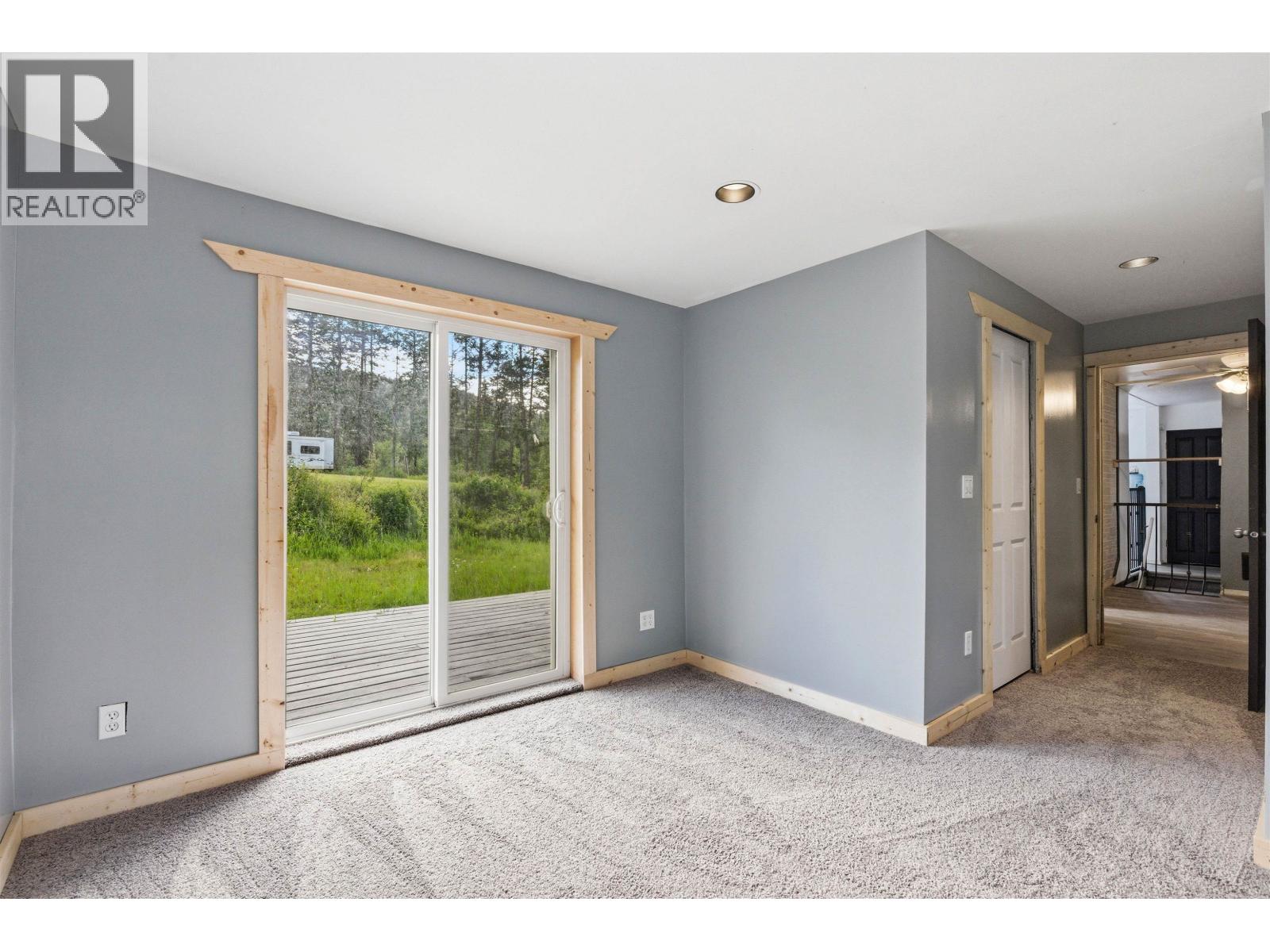 643 HODGSON ROAD - 11