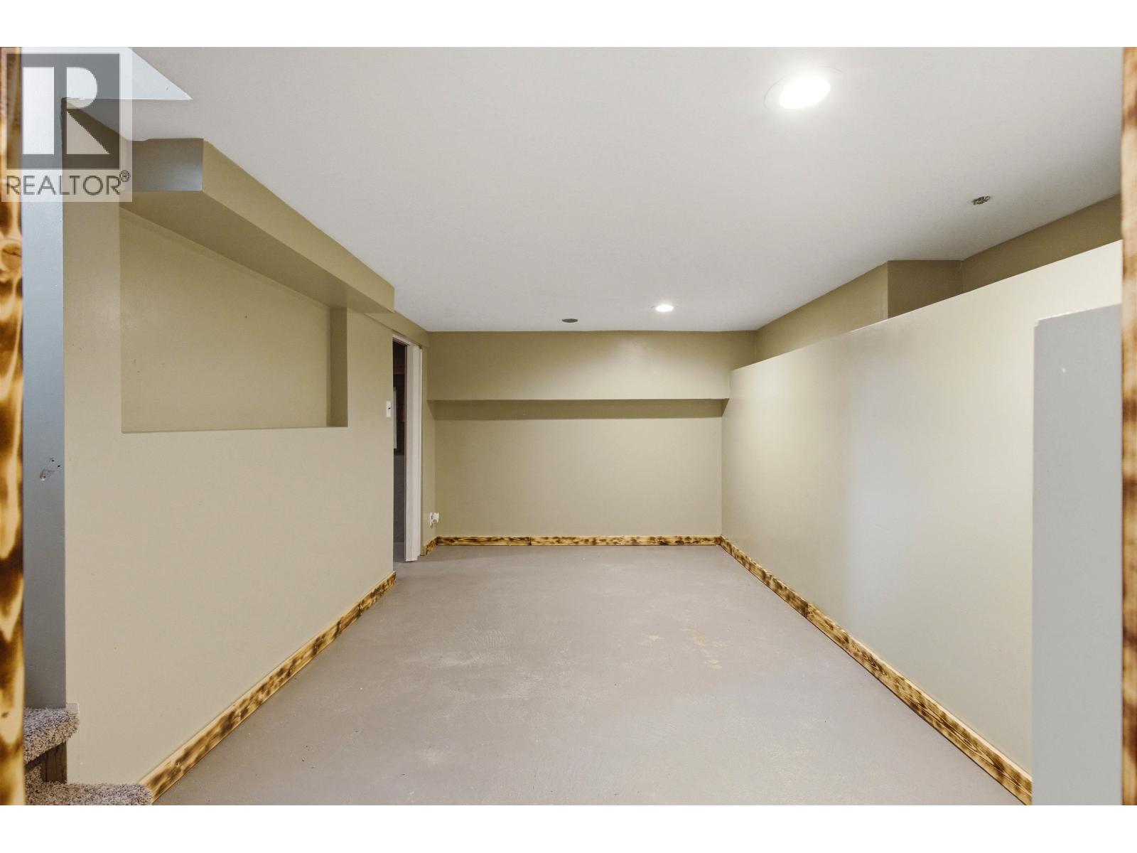 643 HODGSON ROAD - 19
