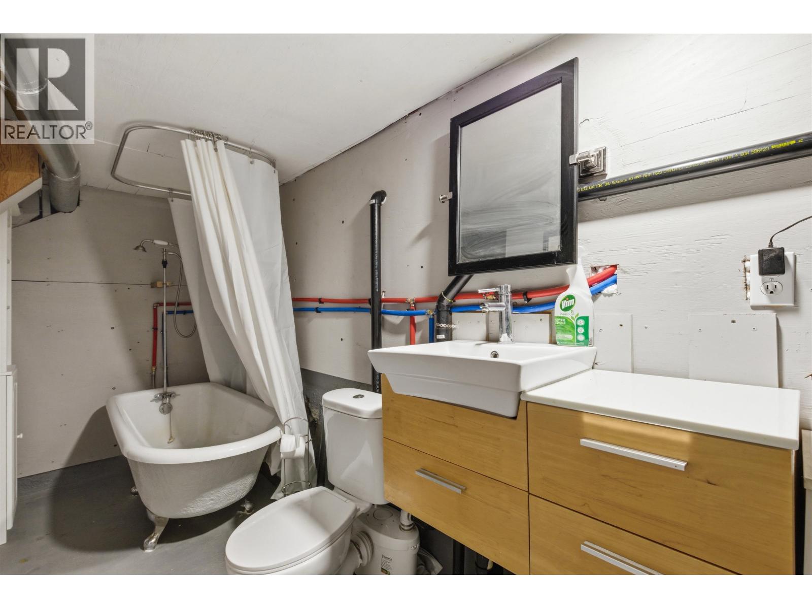 643 HODGSON ROAD - 21