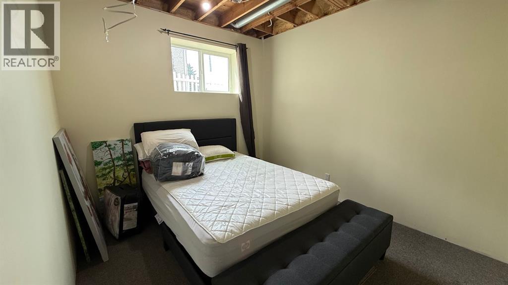 307 4 Avenue W - 30