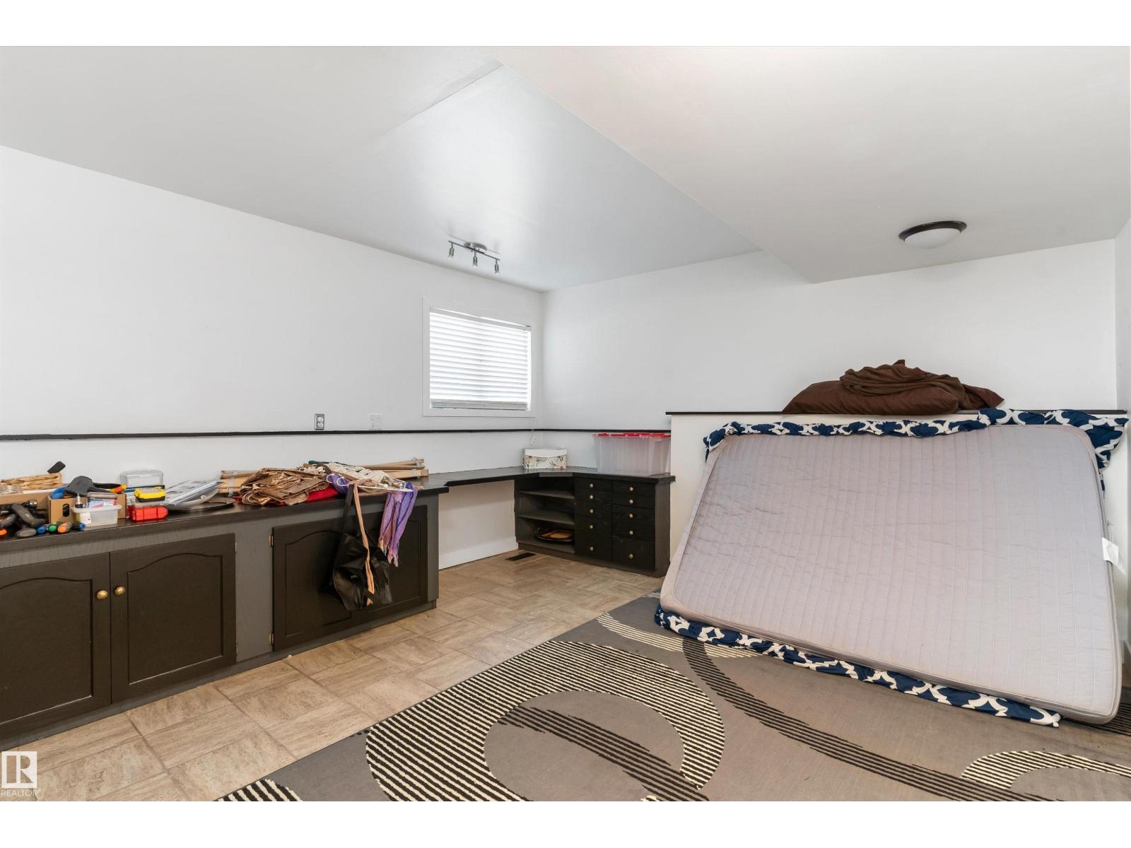 #29 25507 TWP ROAD 512 A - 39