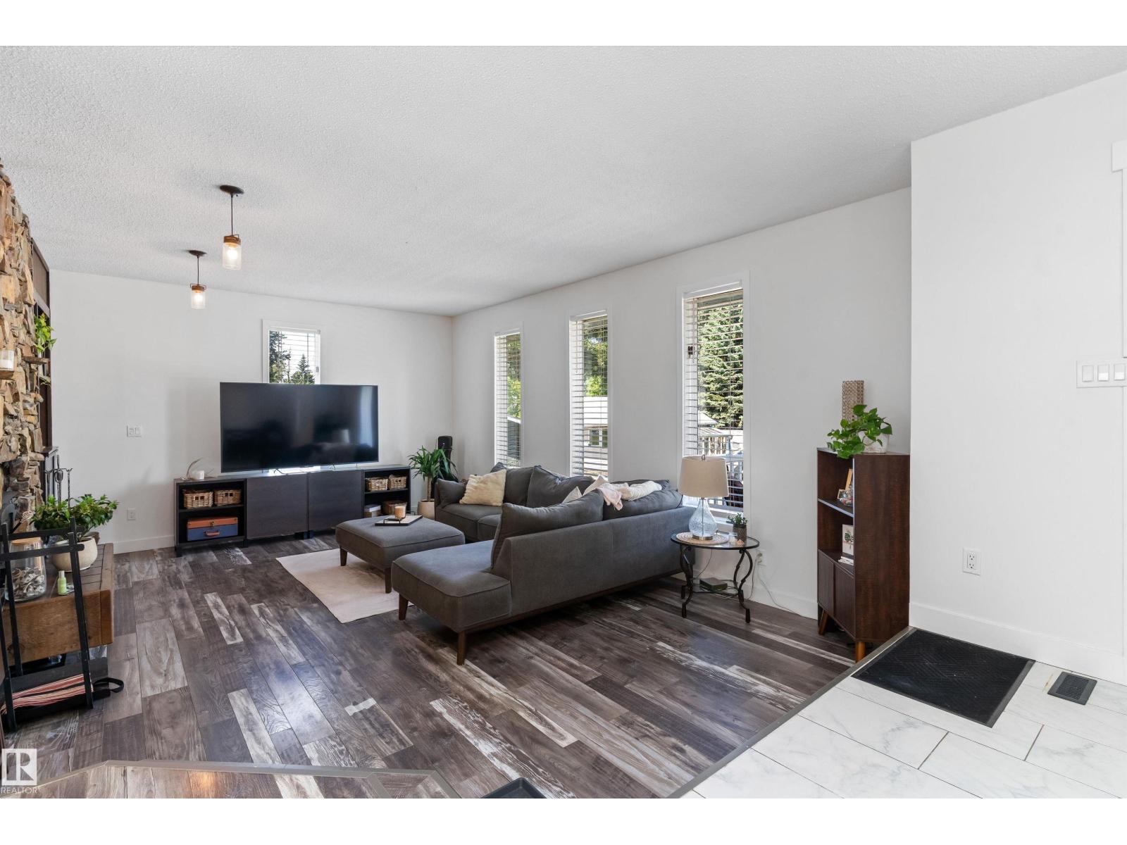 #29 25507 TWP ROAD 512 A - 7
