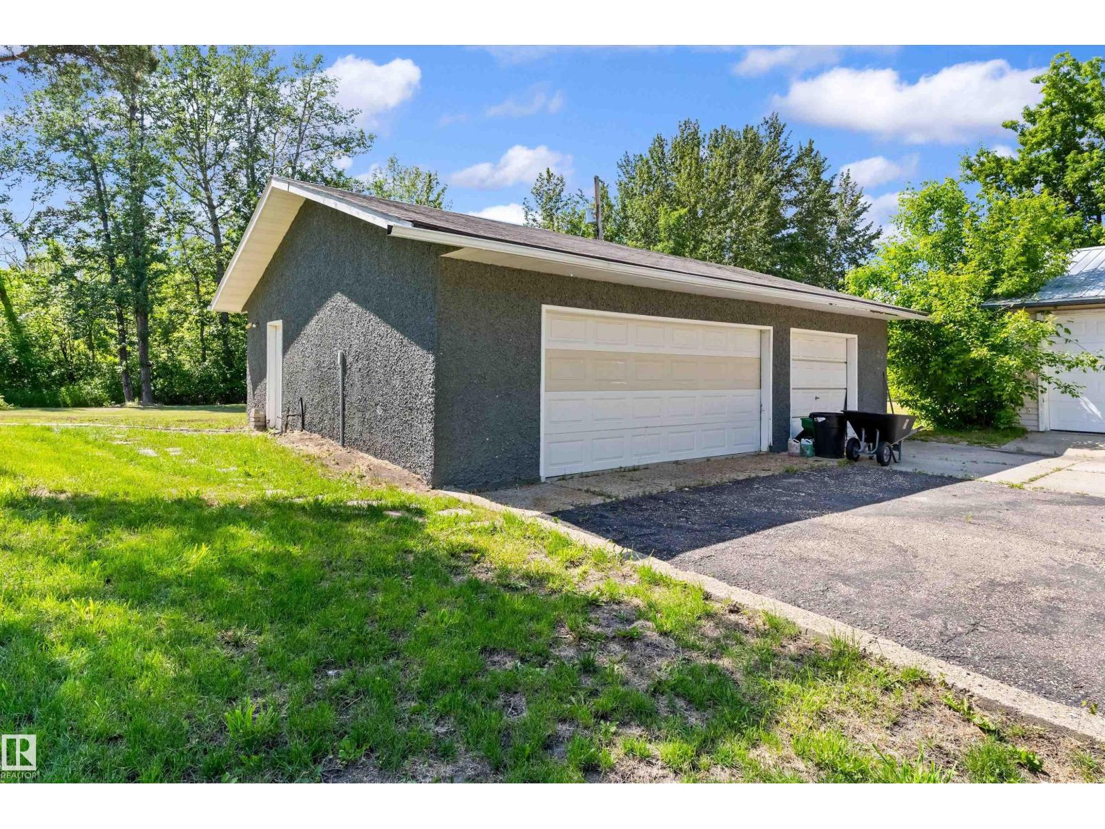 #29 25507 TWP ROAD 512 A - 44