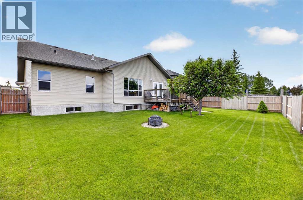 10 Vantage Crescent - 28