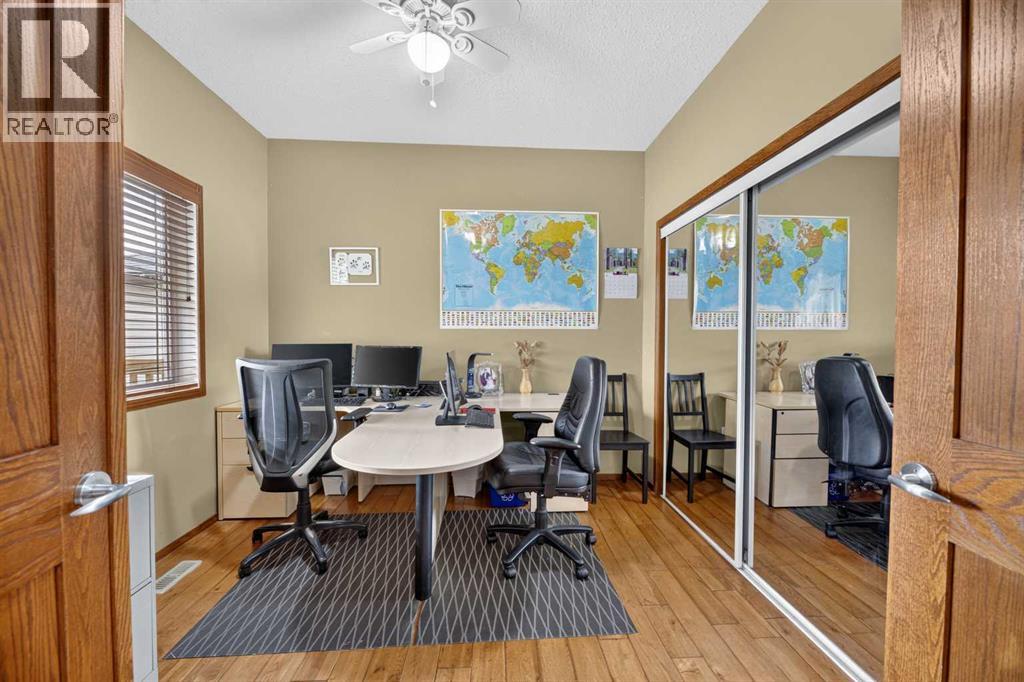10 Vantage Crescent - 3