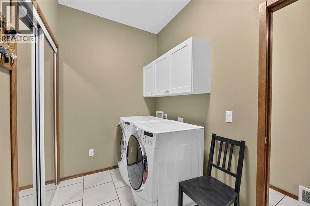 10 Vantage Crescent - 16