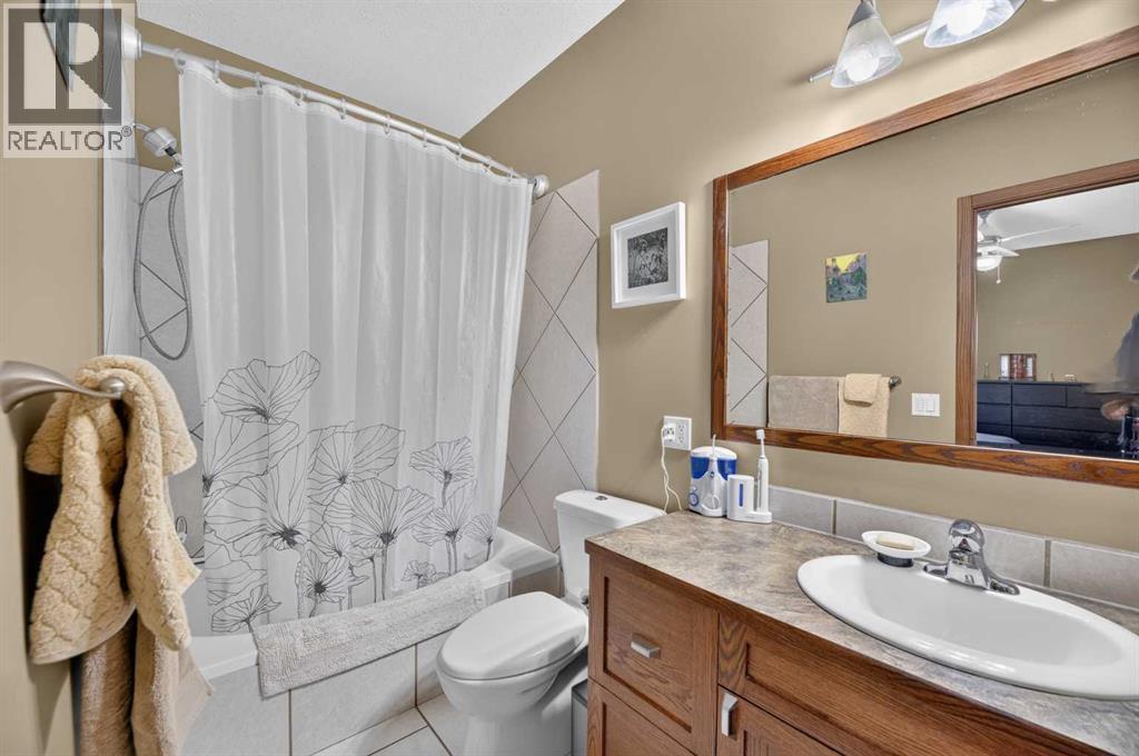 10 Vantage Crescent - 13