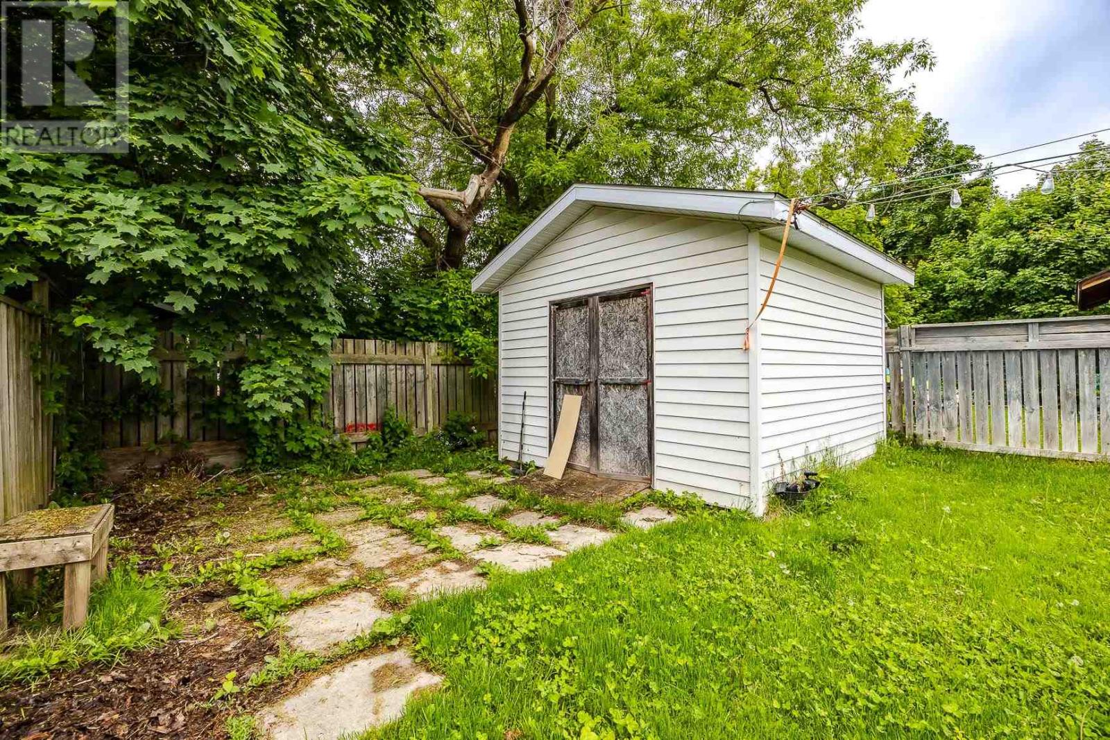 353 Wilson ST - Image 29