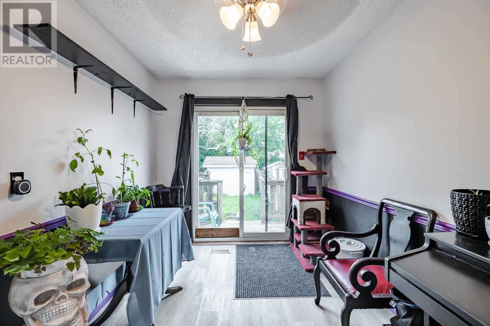 353 Wilson ST - Image 11