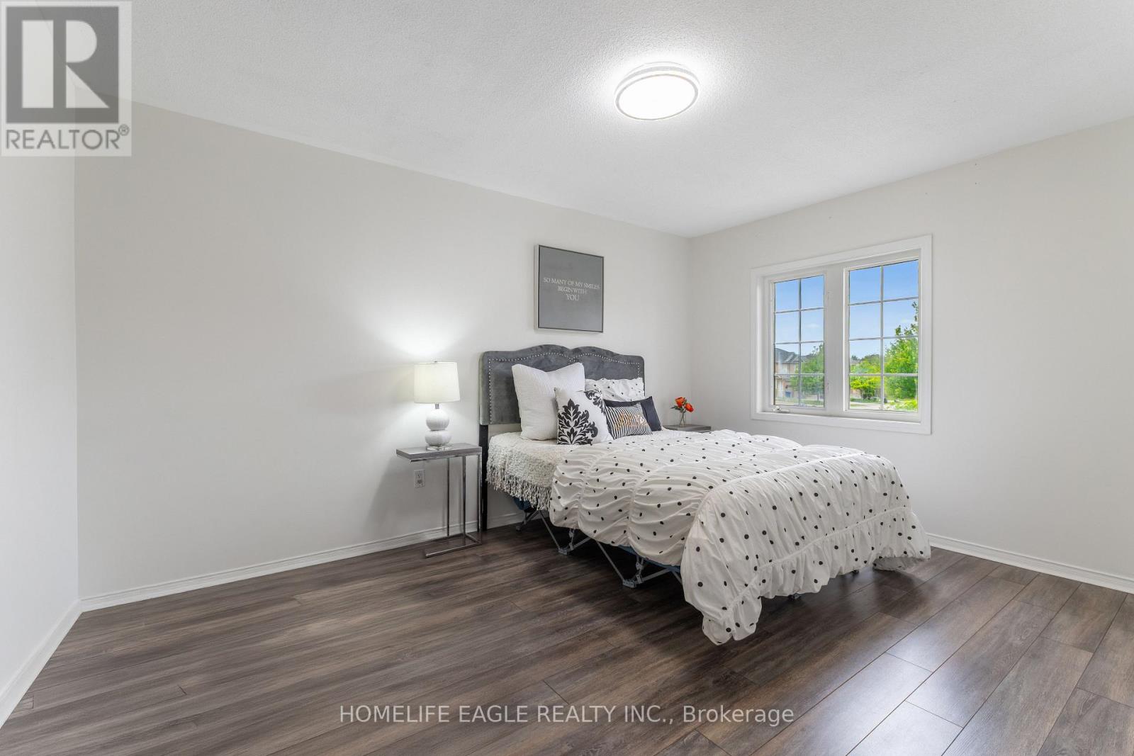 135 WAINSCOT AVENUE - 16