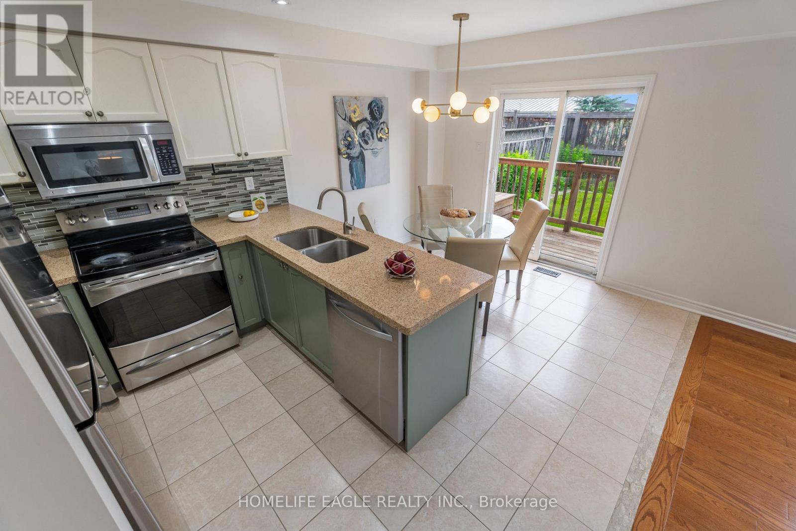 135 WAINSCOT AVENUE - 8