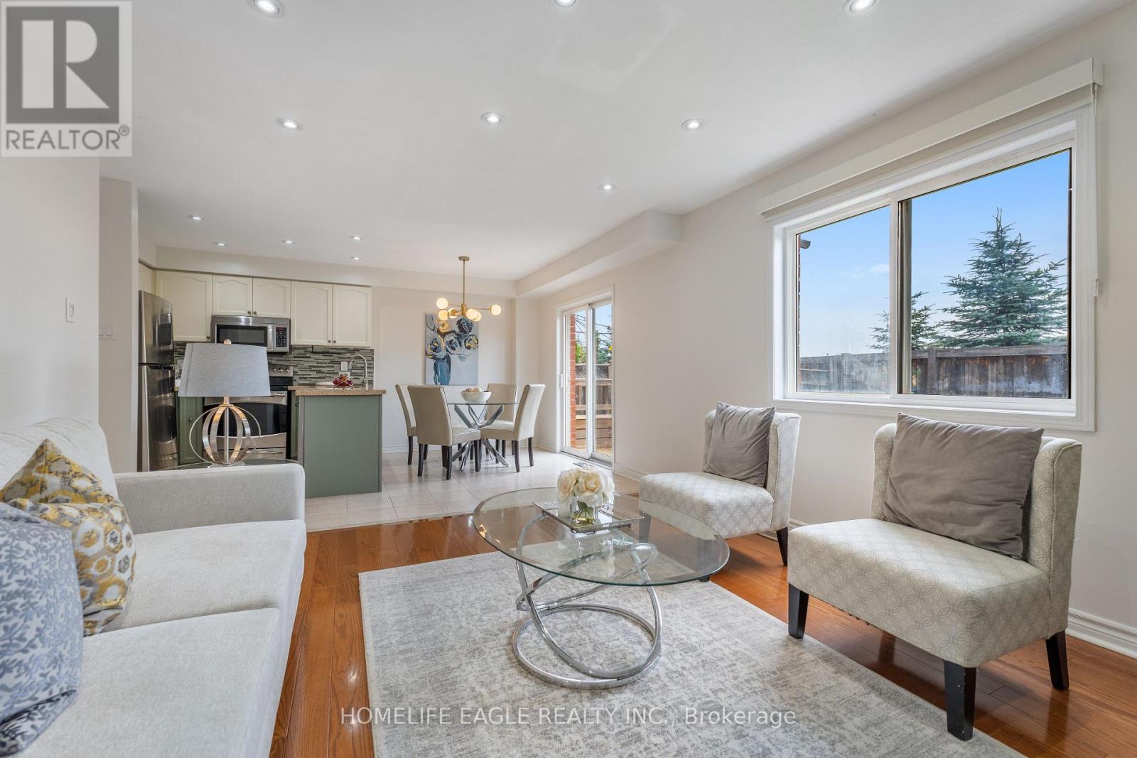 135 WAINSCOT AVENUE - 6
