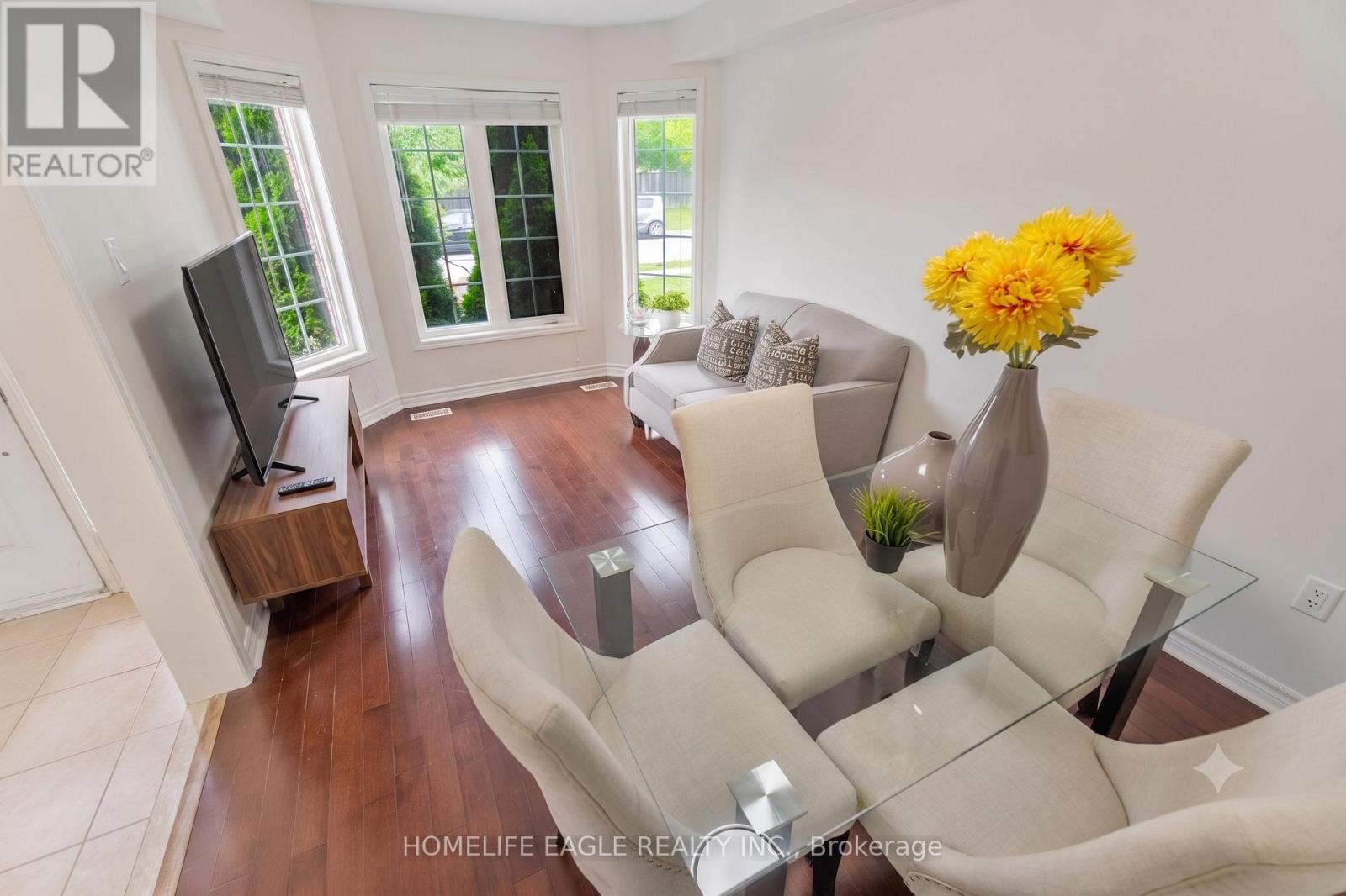 135 WAINSCOT AVENUE - 9