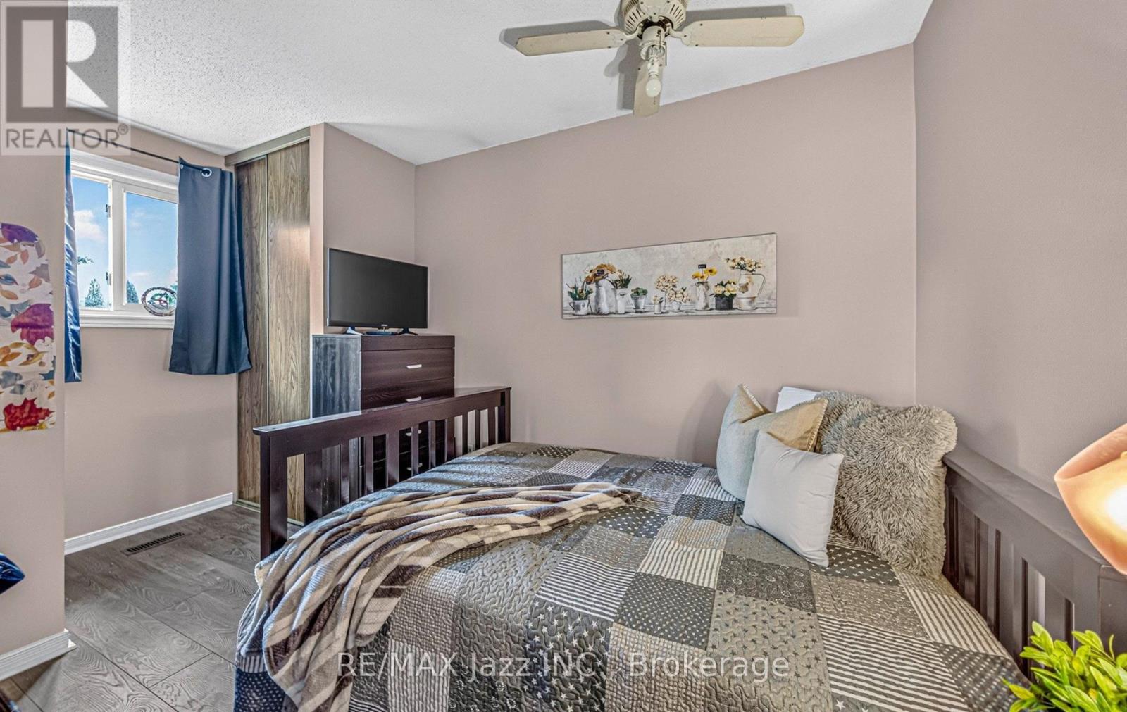 1387 RITSON ROAD S - 12