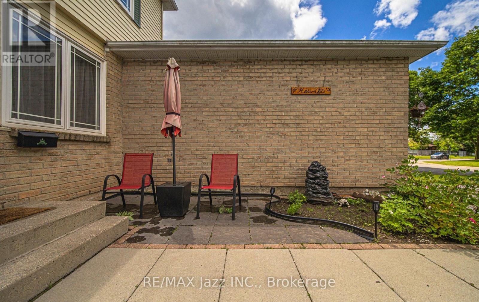1387 RITSON ROAD S - 2
