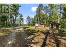 290 Hennessy Trail, Whitewater Region, ON K0J2L0 Photo 13
