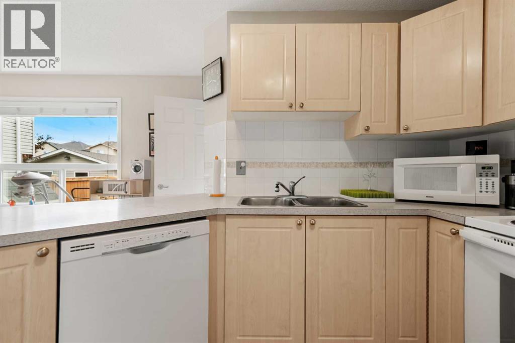 172 Citadel Bluff Close NW - 11
