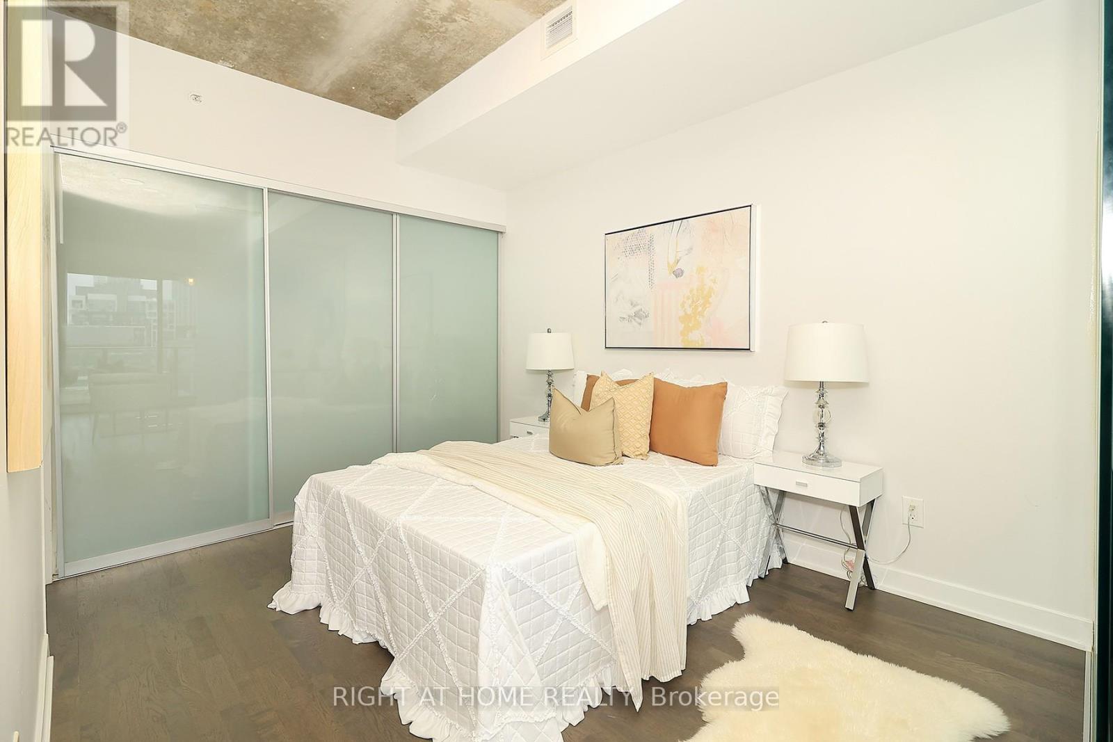 #1112 629 KING STREET W - 11