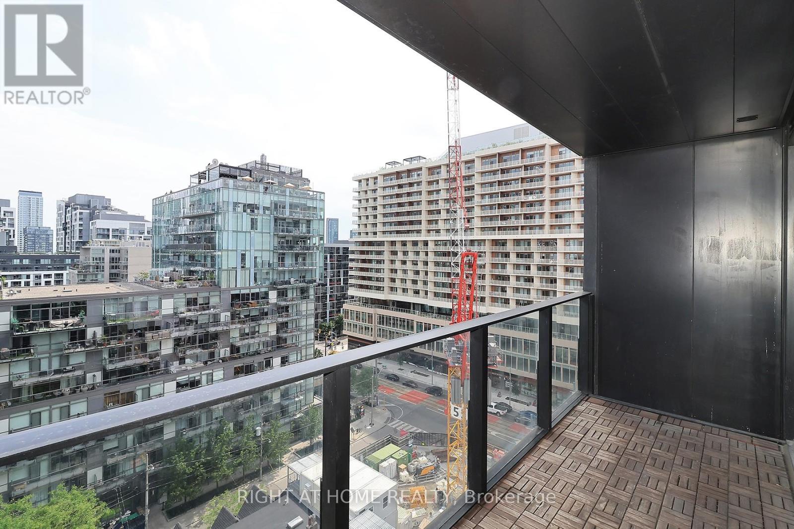 #1112 629 KING STREET W - 16