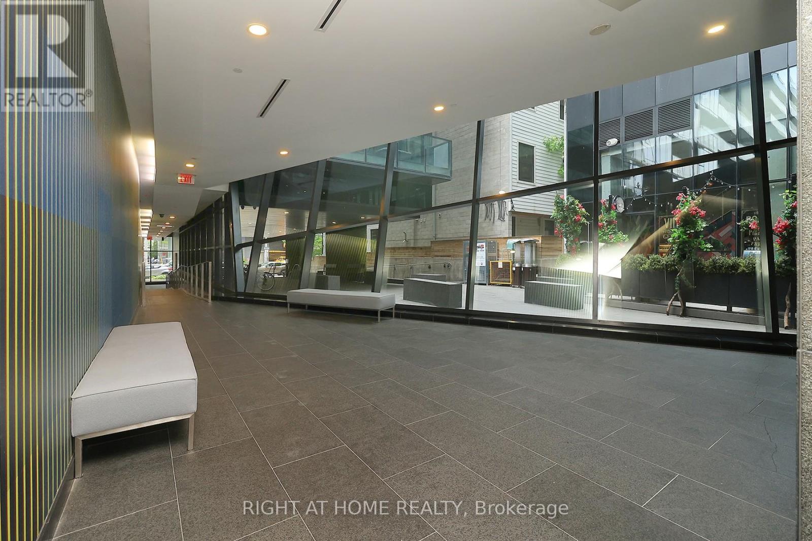 #1112 629 KING STREET W - 23
