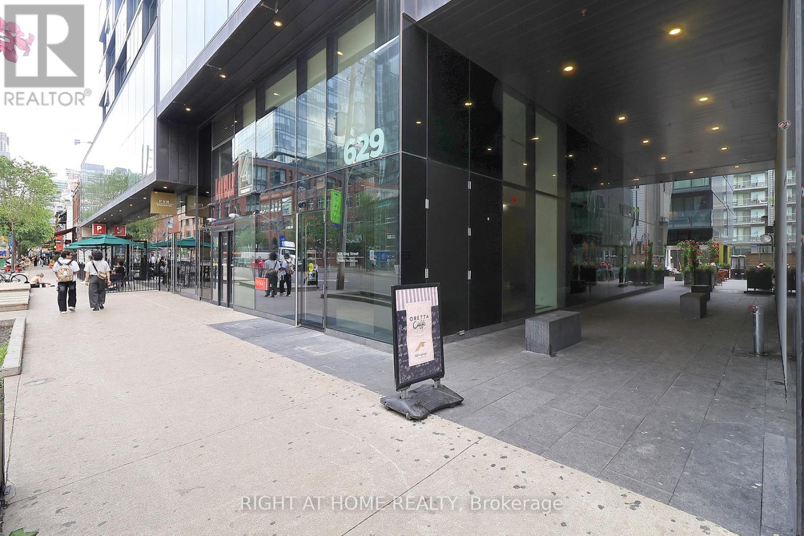#1112 629 KING STREET W - 27