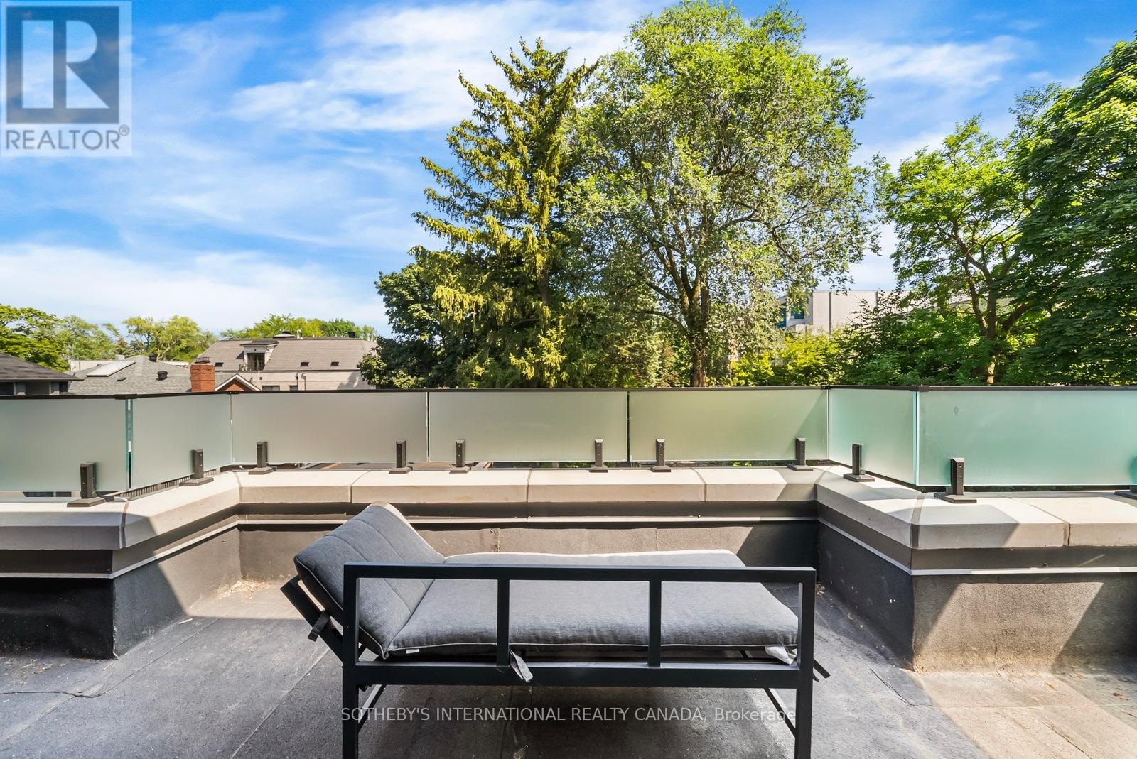 734 AVENUE ROAD - 34
