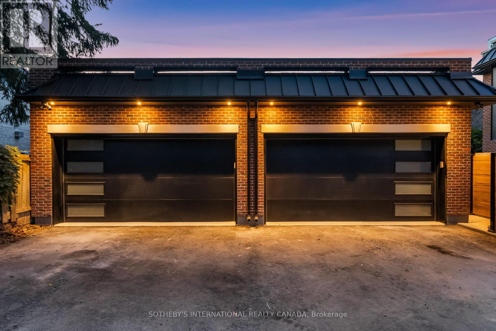 734 AVENUE ROAD - 42