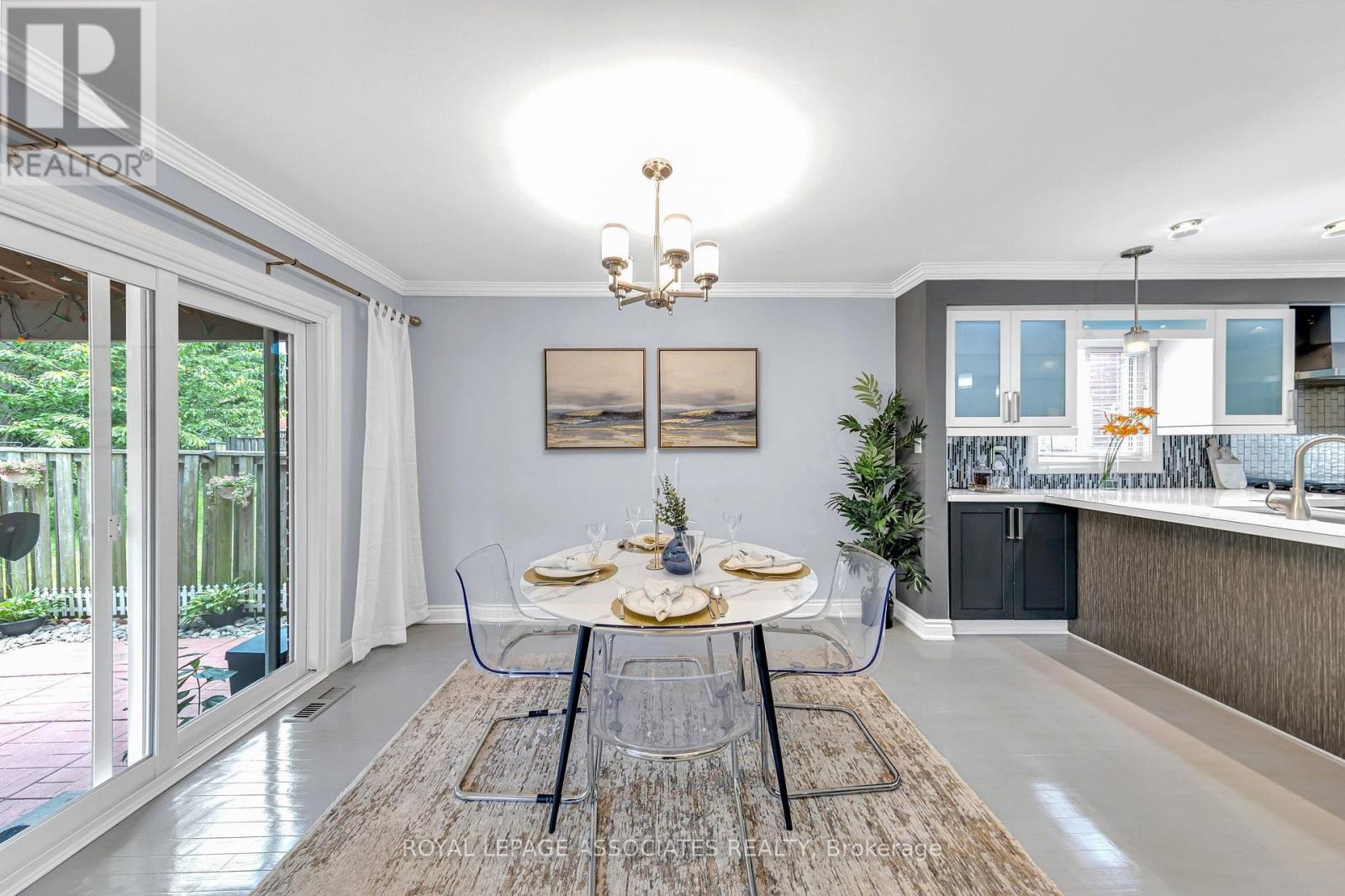 4 APSCO AVENUE - 26