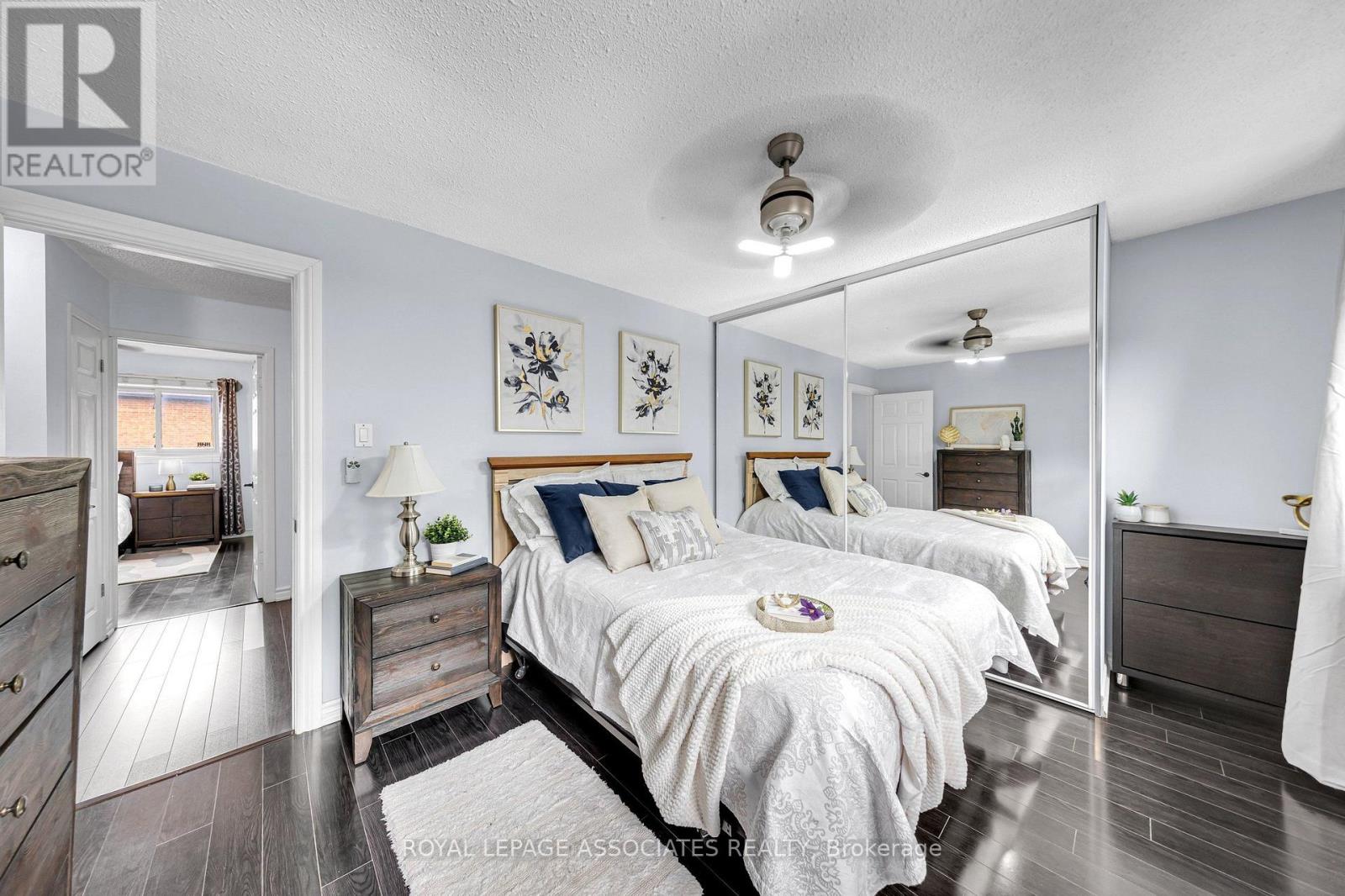 4 APSCO AVENUE - 33