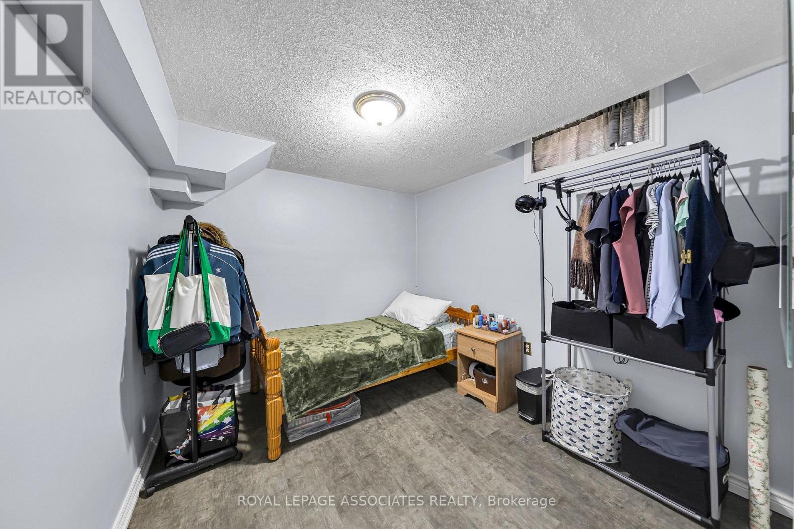4 APSCO AVENUE - 47