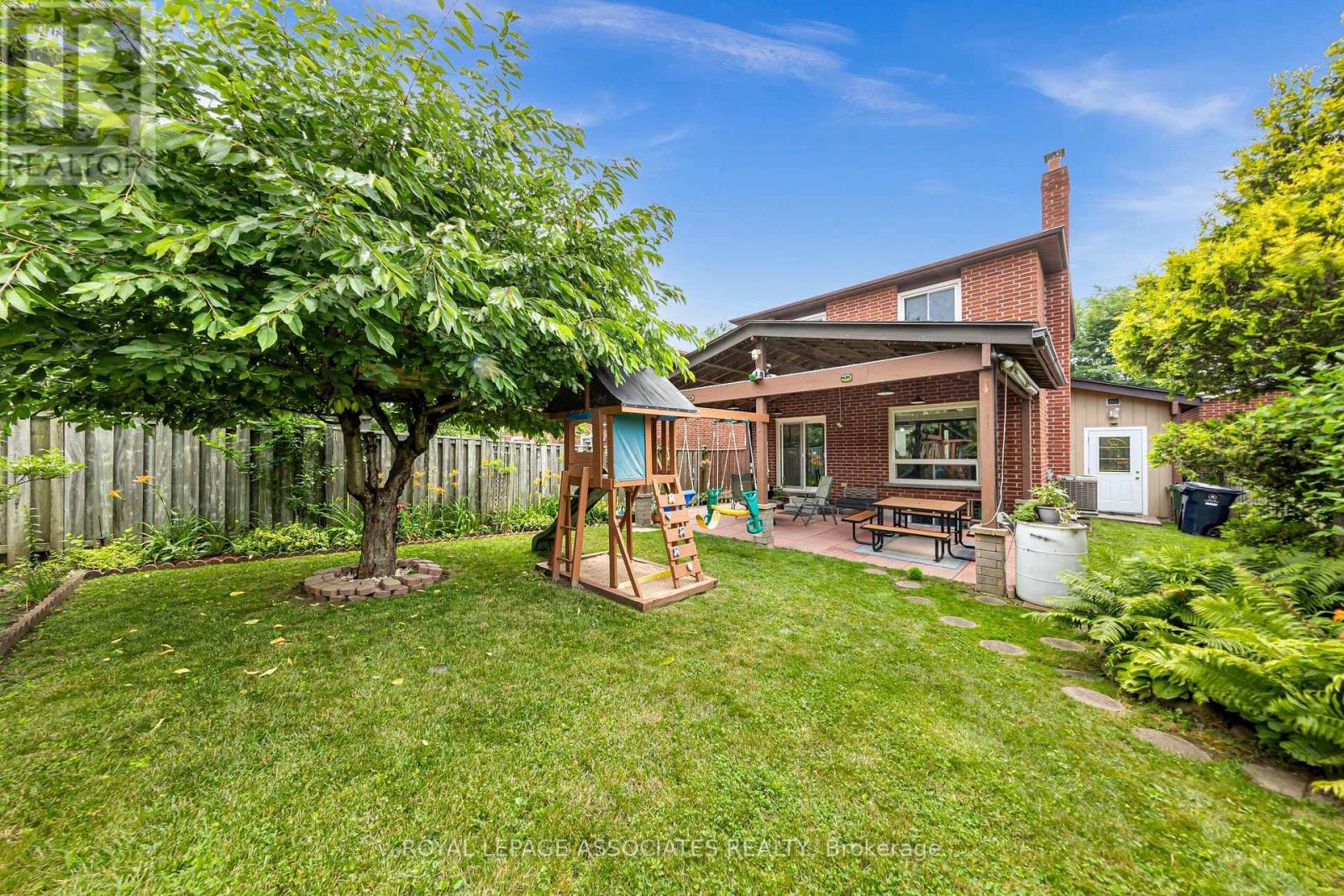 4 APSCO AVENUE - 9