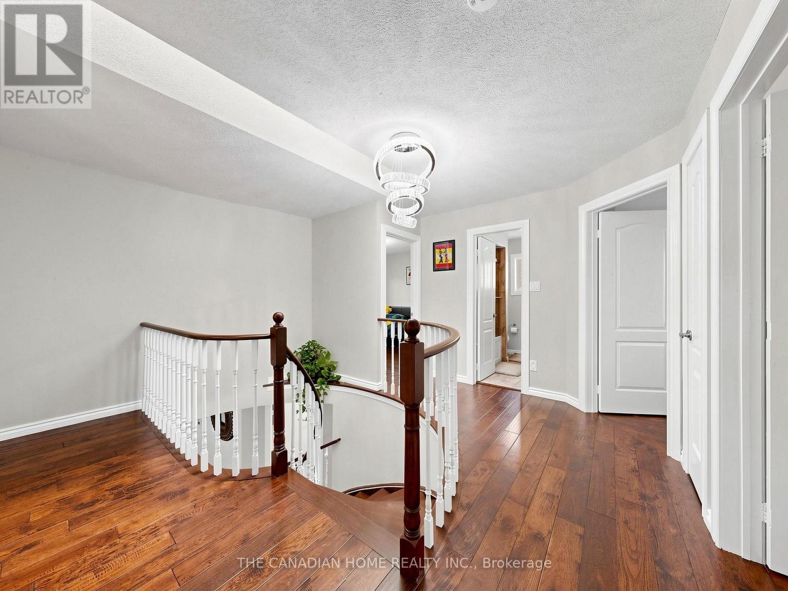 19 WIGSTON COURT - 25