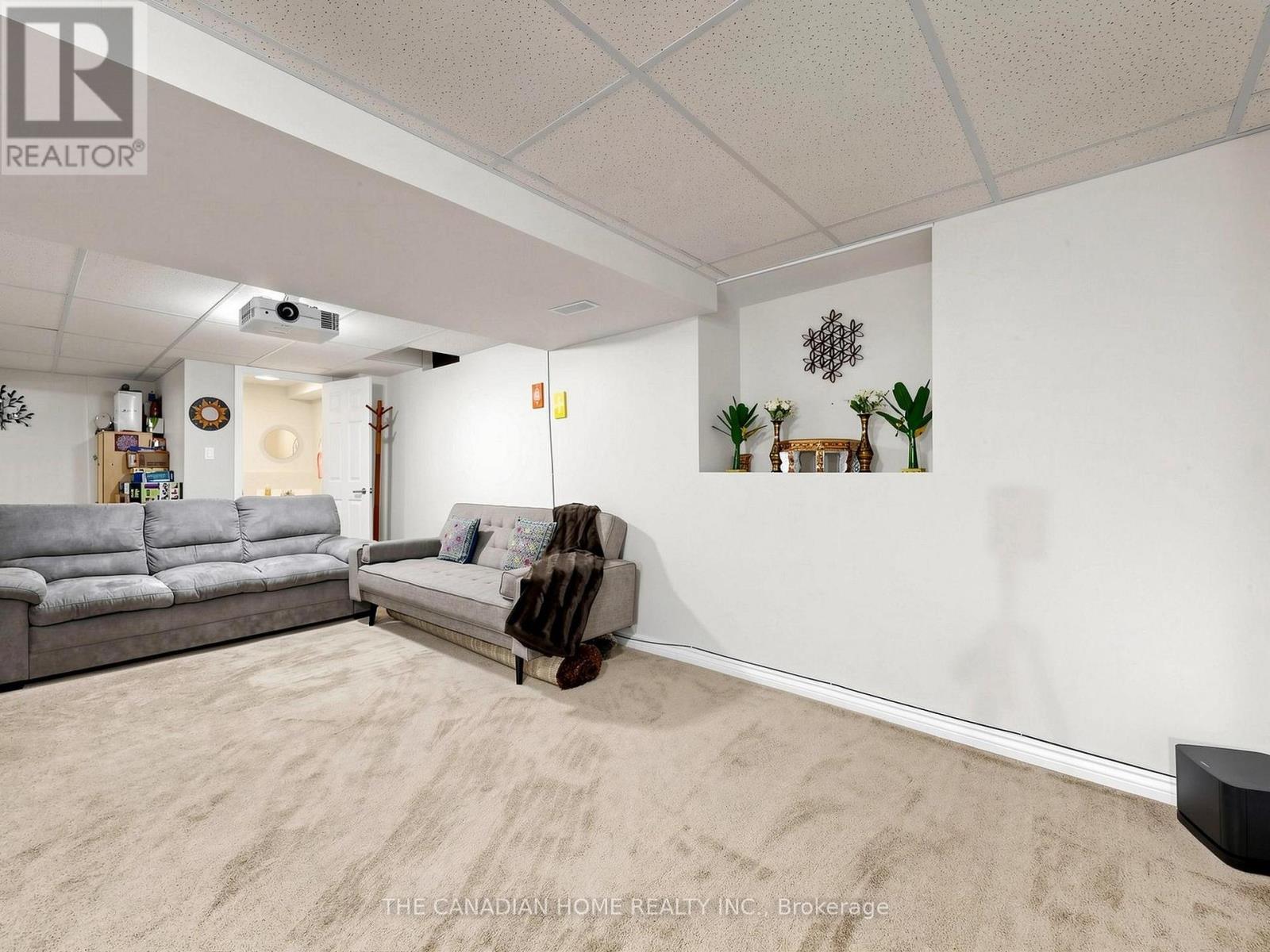 19 WIGSTON COURT - 44