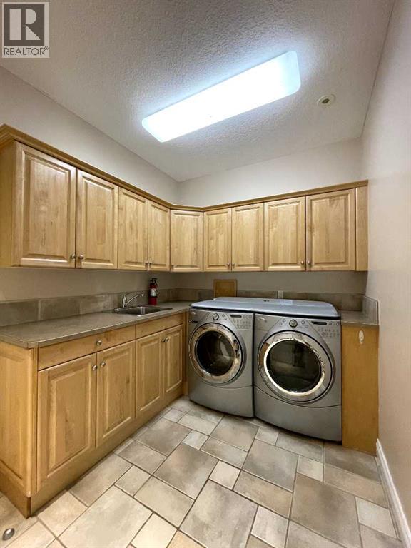 5 Caribou Close - 23