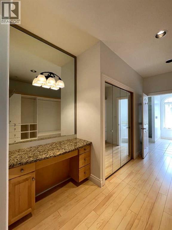5 Caribou Close - 16