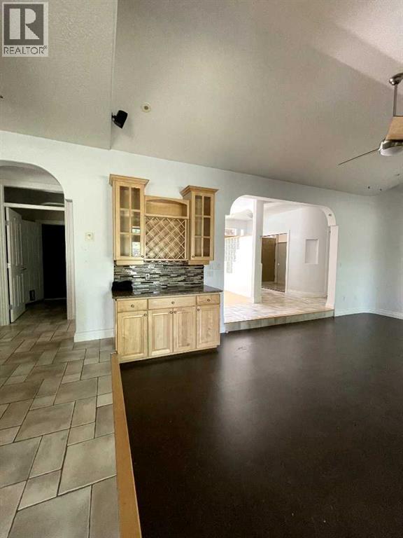 5 Caribou Close - 11